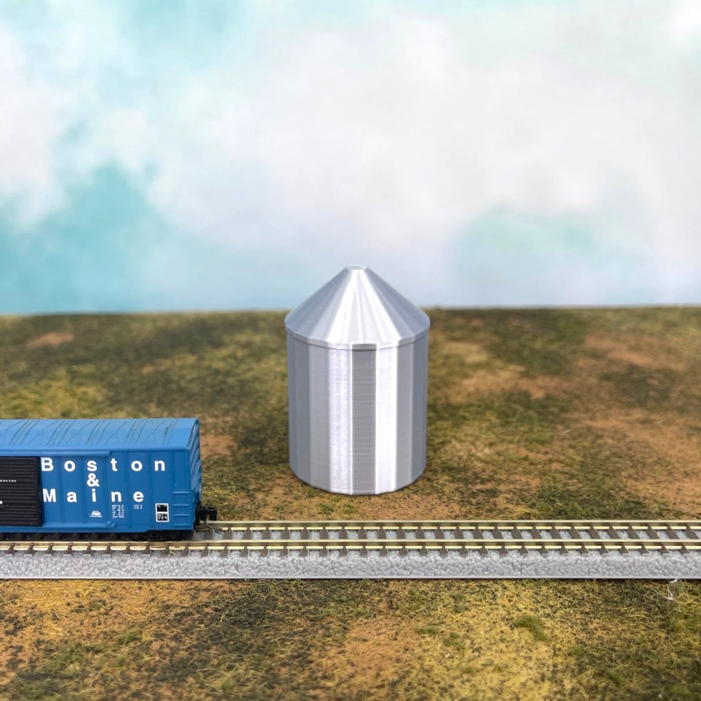Z Scale 1:220 Grain Silo Farm Structure 4pc Set