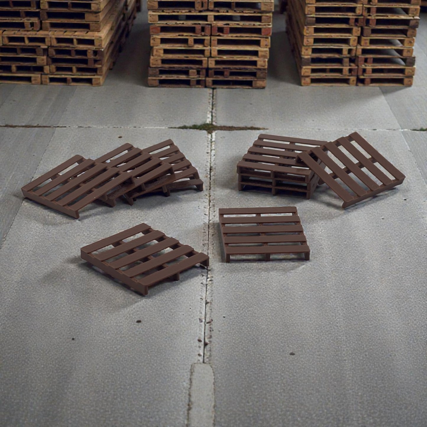 Pallets (10pk) - Z Scale 1:220 - Brown
