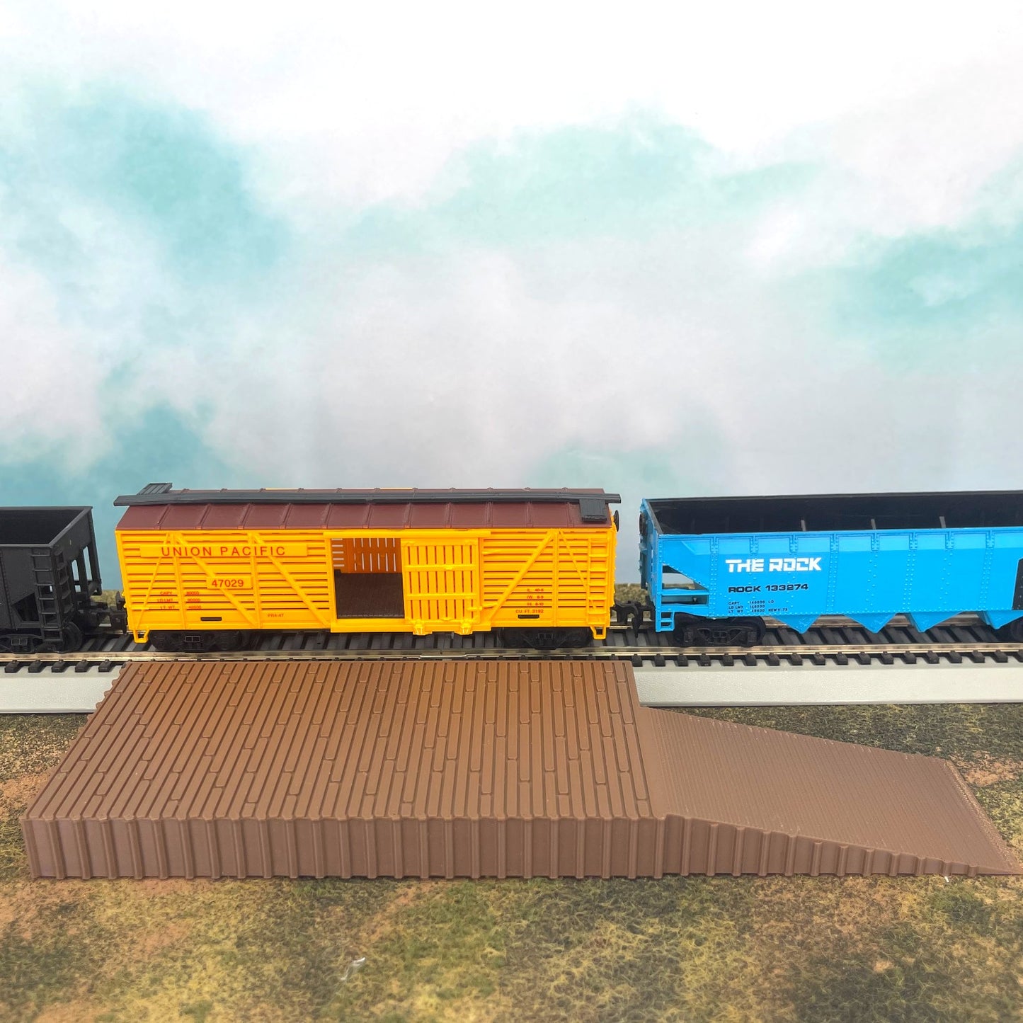 Long Loading Dock - ZZ Scale 1:300 - Brown