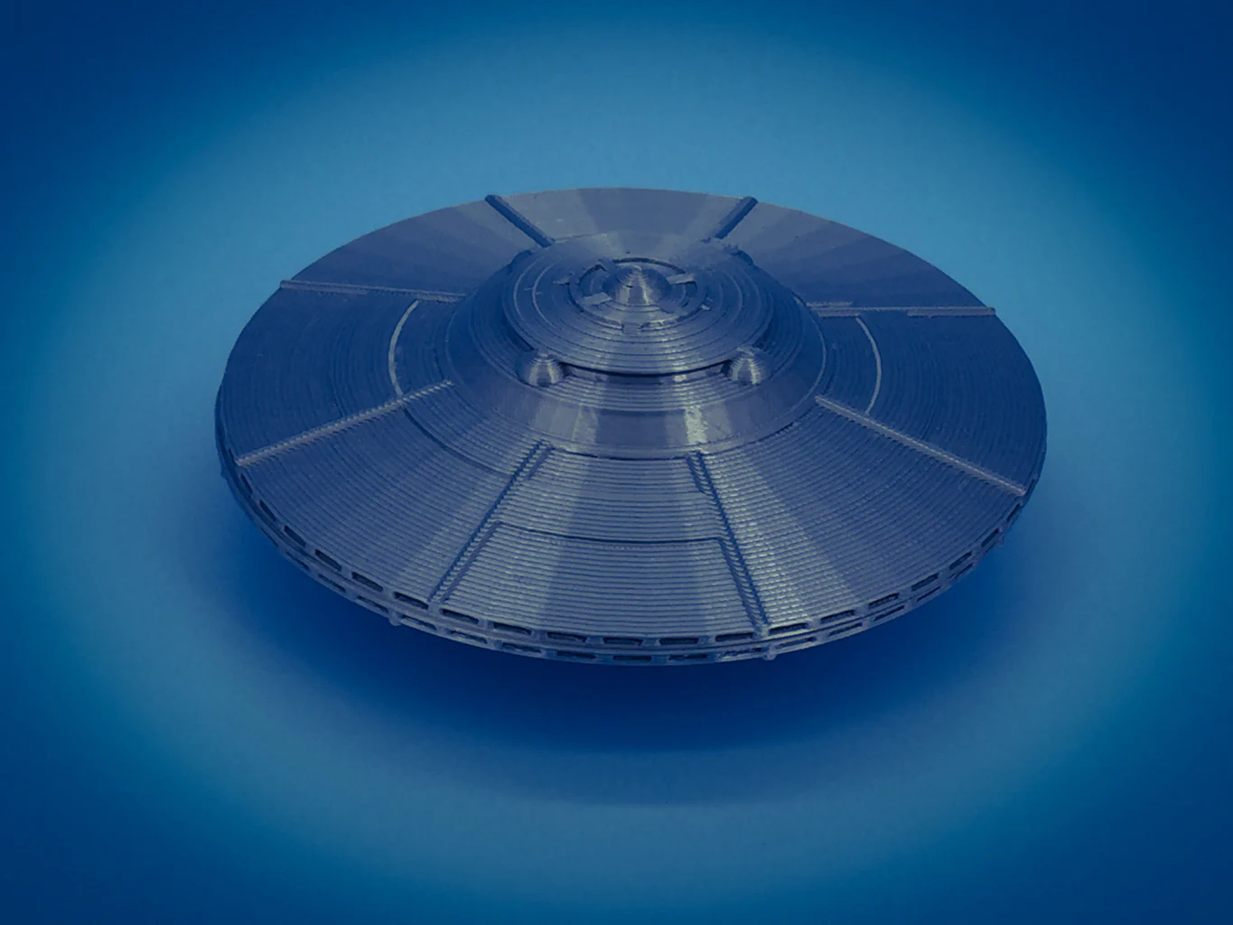 Top - Scale Model of Area 51 UFO in Metallic Silver color by Model Scenery World