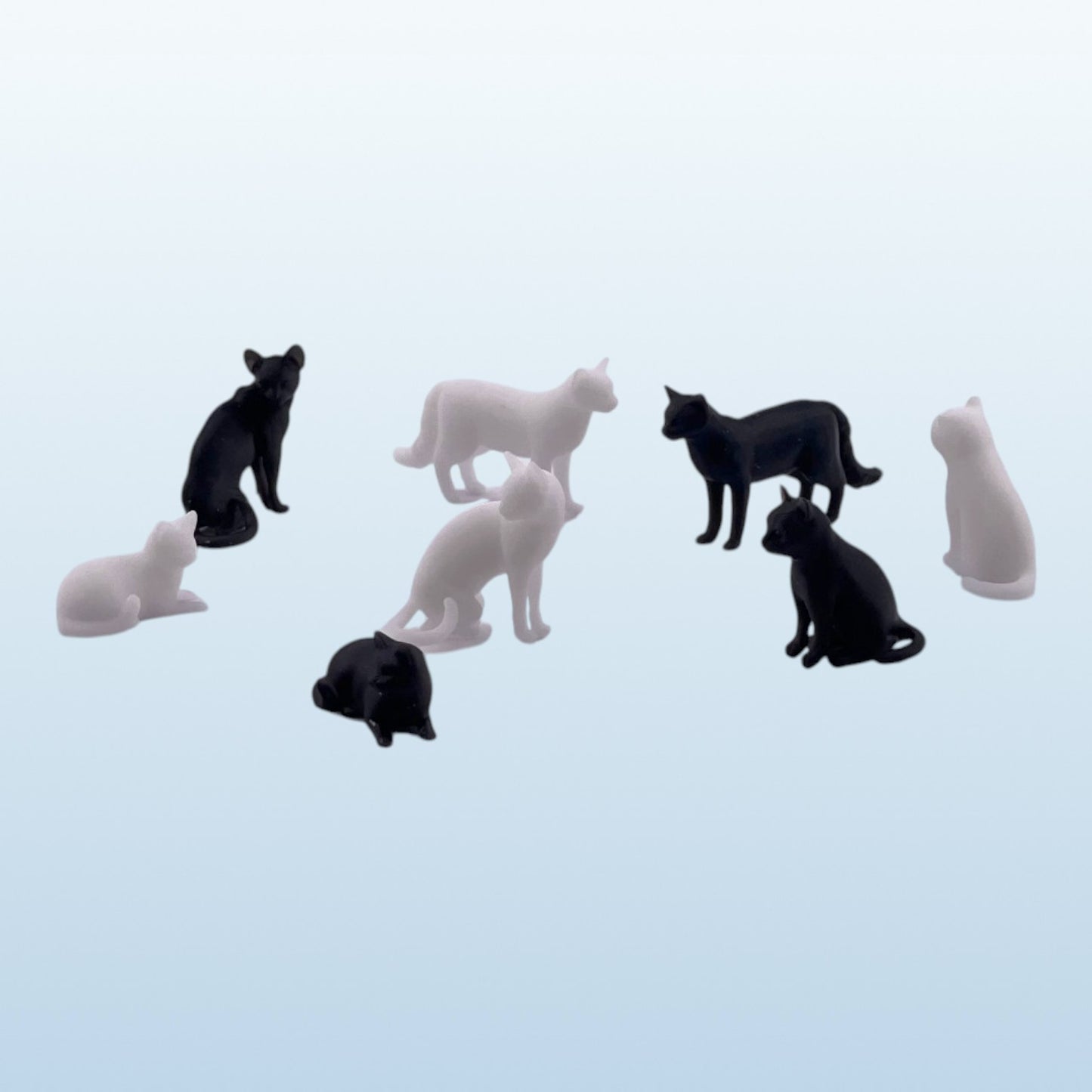 N Scale 1:160 Cat Figure Set - Black & White (8pc)