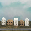 Suburban Row Houses - 5pc Set - HO Scale 1:87 - Brown/White