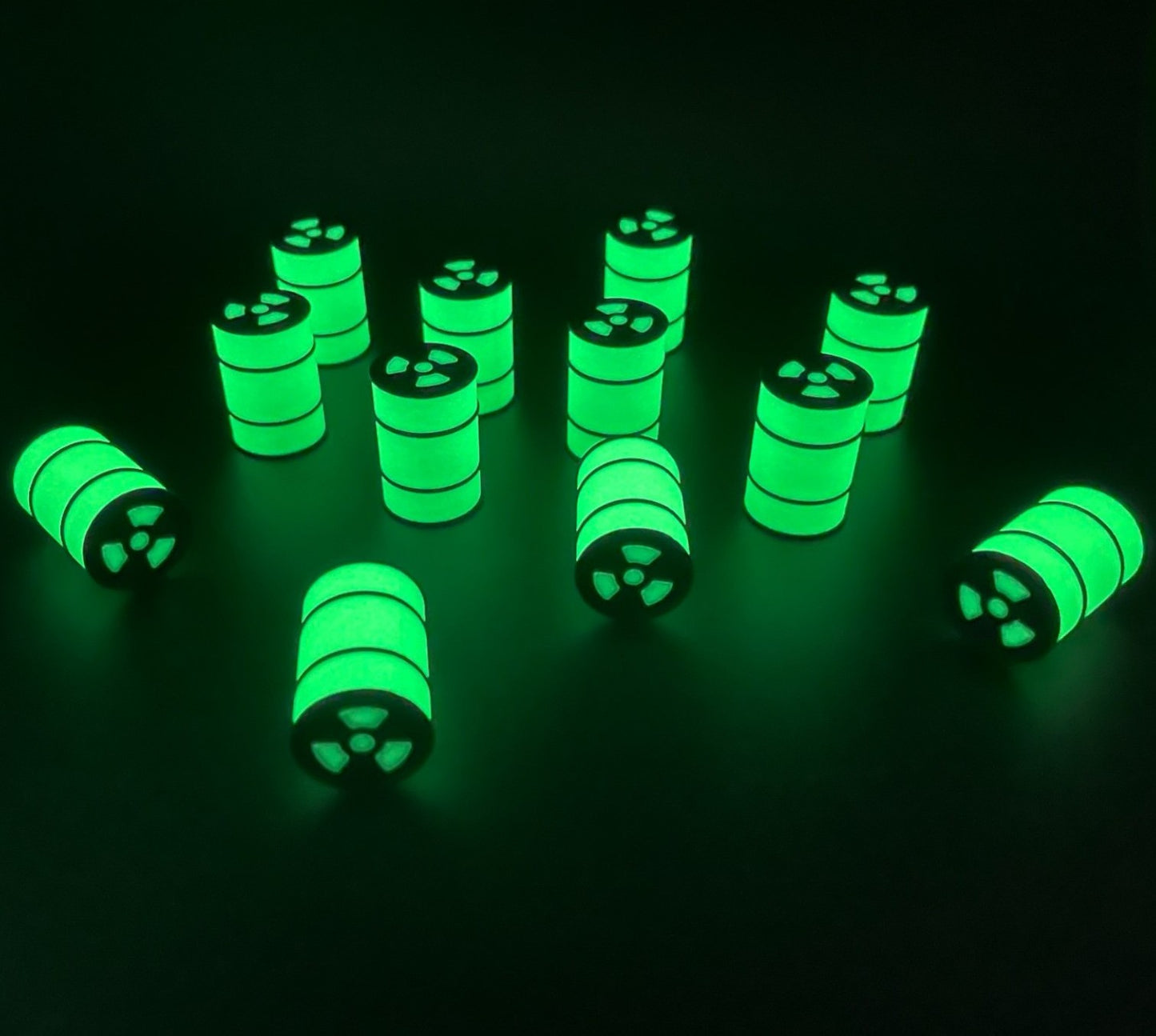 N Scale 1:160 GLOW In Dark Nuclear Waste Drum 12pc