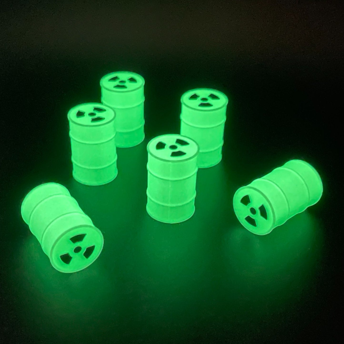 G Scale 1:24 GLOW In Dark Nuclear Waste Drum (6pc)