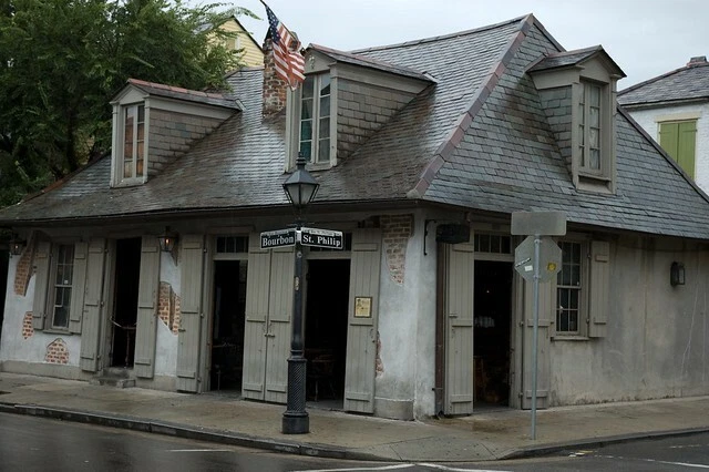 New Orleans Historic Lafitte's Blacksmith Shop and Bar - O Scale 1:48 Haunted