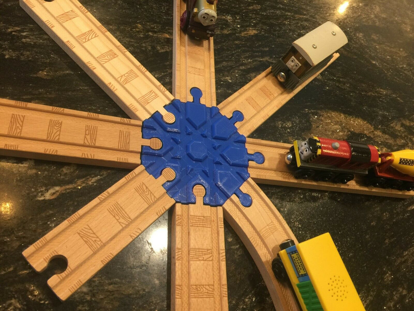 PRO-PACK The Engineer Track Adapter Thomas the Tank - Brio - IKEA  Color Choice!