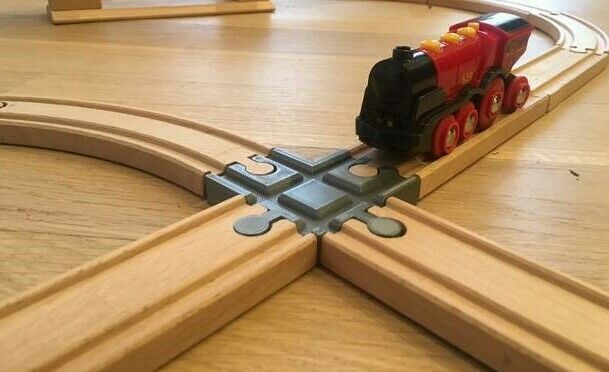 PRO-PACK The Engineer Track Adapter Thomas the Tank - Brio - IKEA  Color Choice!