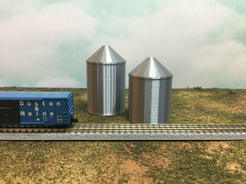 (2) GRAIN SILO SET - Z Scale 1:220 - No Assembly Required - FARM Cluster