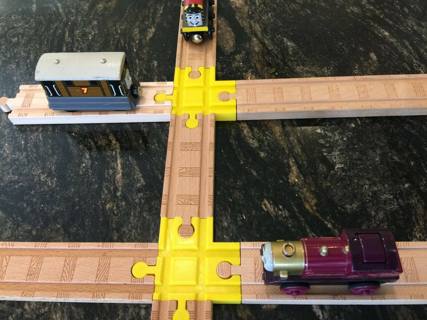 PRO-PACK The Engineer Track Adapter Thomas the Tank - Brio - IKEA  Color Choice!